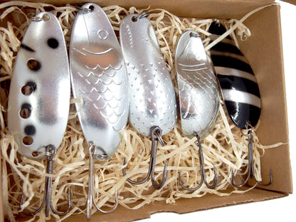 norther pike fishing spoons, classic fishing spoons, hand painted lures for pike fishing, bass tackle , 5 pieces of fishing spoon in a giftbox