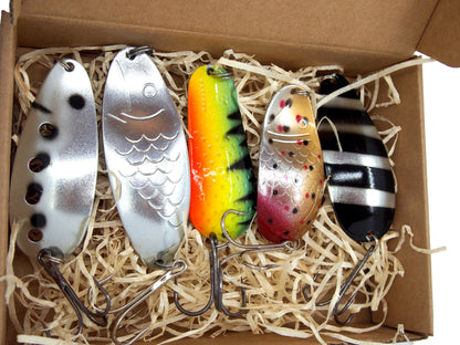 norther pike fishing spoons, classic fishing spoons, hand painted lures for pike fishing, bass tackle , 5 pieces of fishing spoon in a giftbox