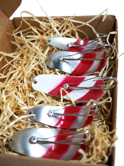 weedless fishing spoon lure, pike spoons, weed guard lures for fishing, bass tackle