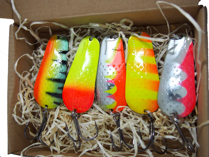 set of bright colour fishing spoons for pike and perch 5 pieces