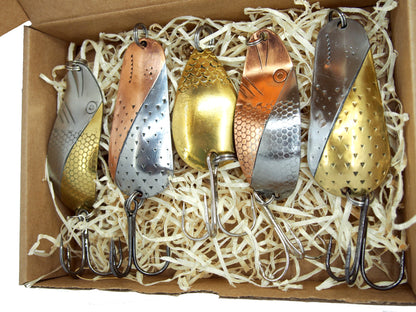 close look at fishing spoon lures