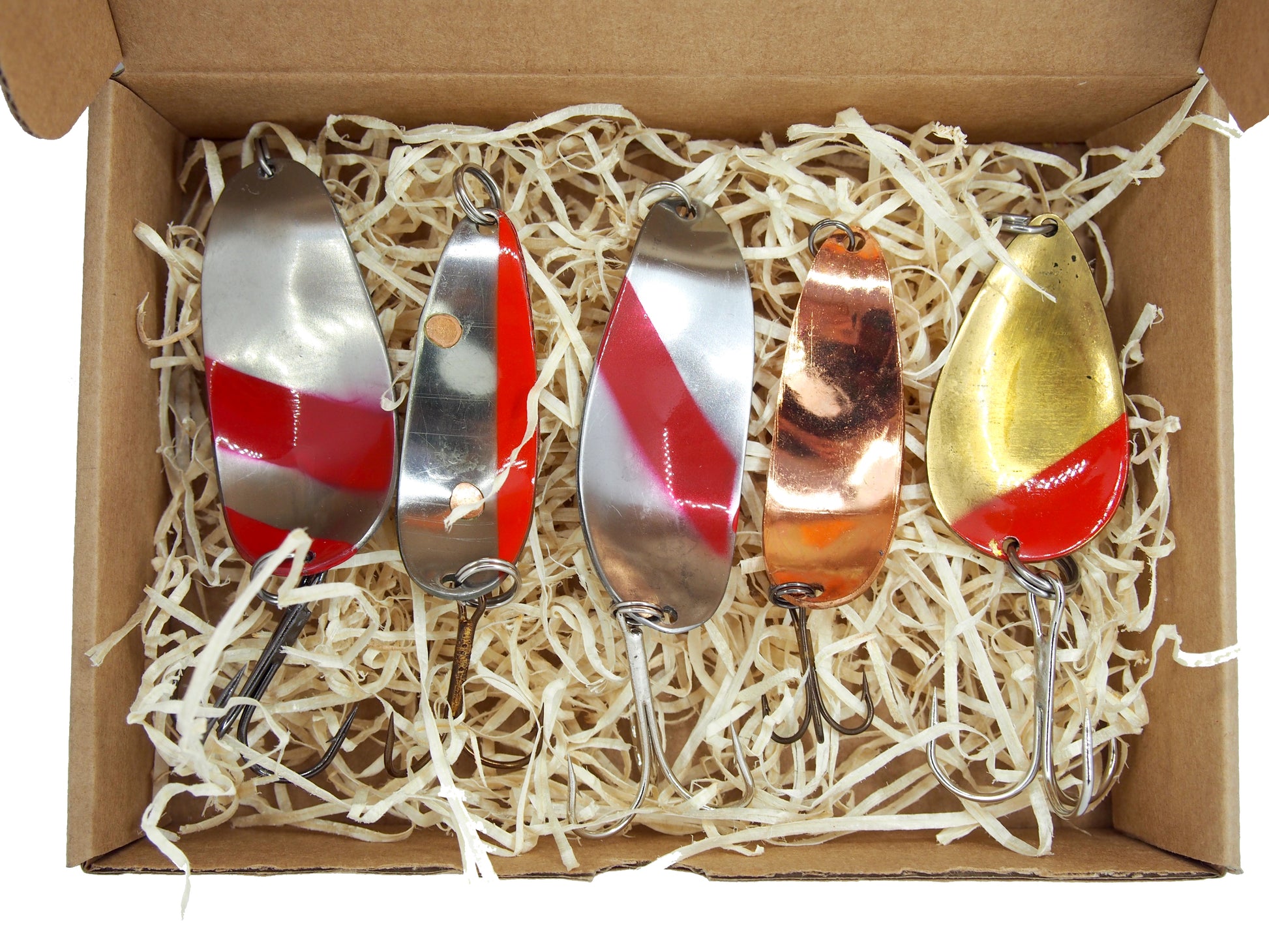 back side of Gift Box of 5 Classic Handmade Premium fishing spoons for pike fishing