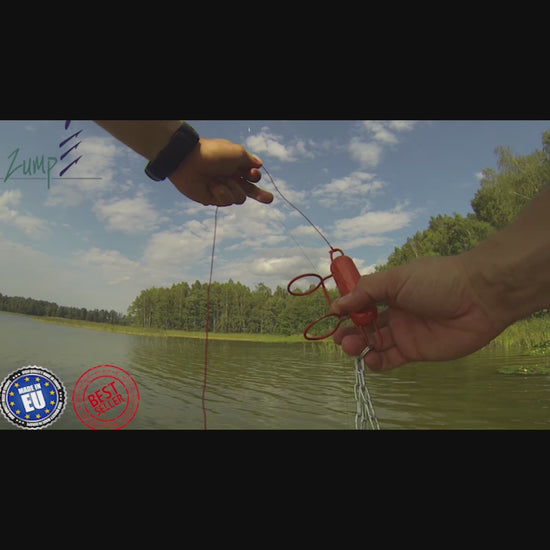 lure retriever  in action 